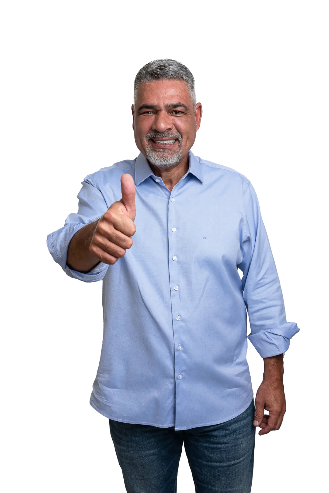 Luciano Guerreiro fazendo sinal de positivo